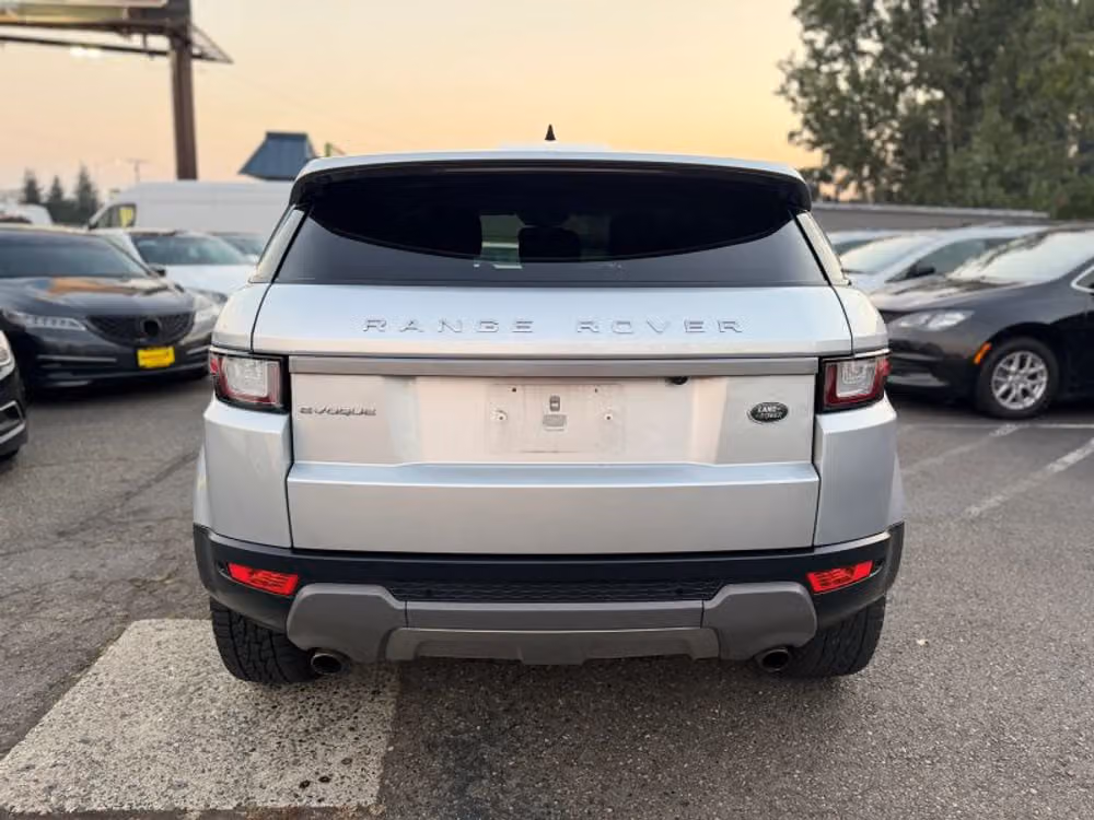 2018 Land Rover Range Rover Evoque SE Image 4