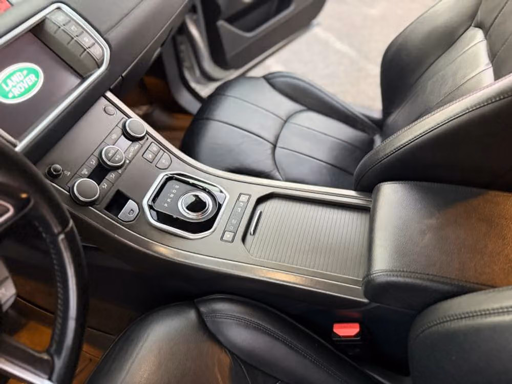 2018 Land Rover Range Rover Evoque SE Image 30