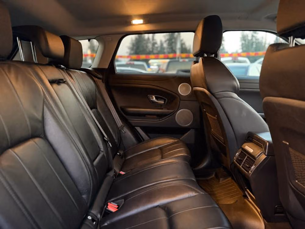 2018 Land Rover Range Rover Evoque SE Image 16