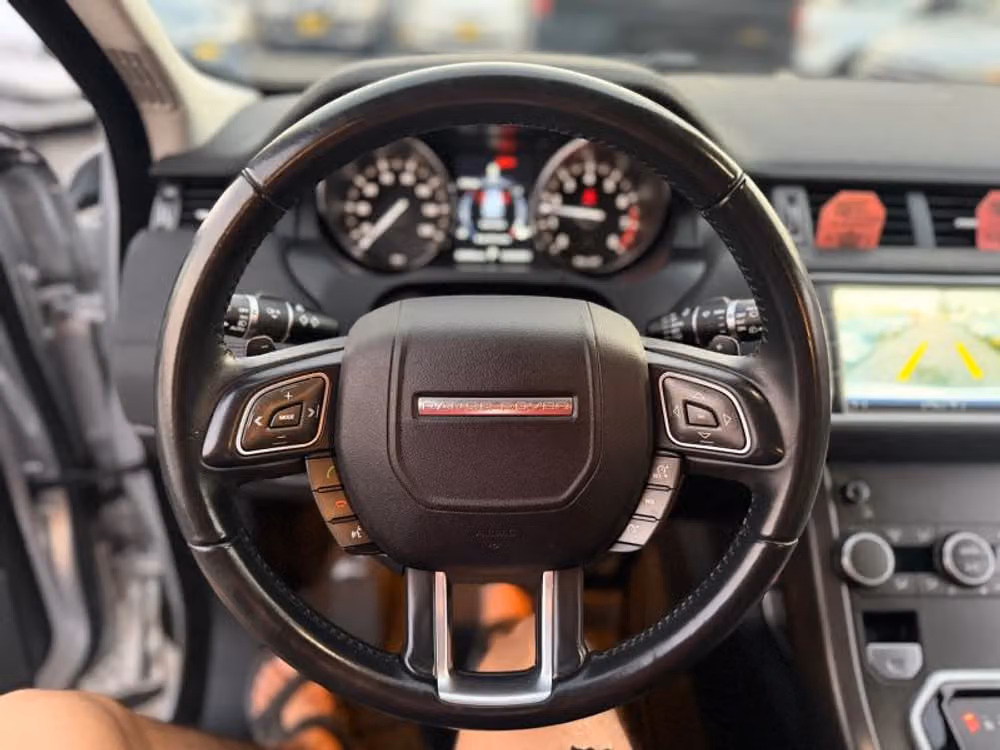 2018 Land Rover Range Rover Evoque SE Image 35