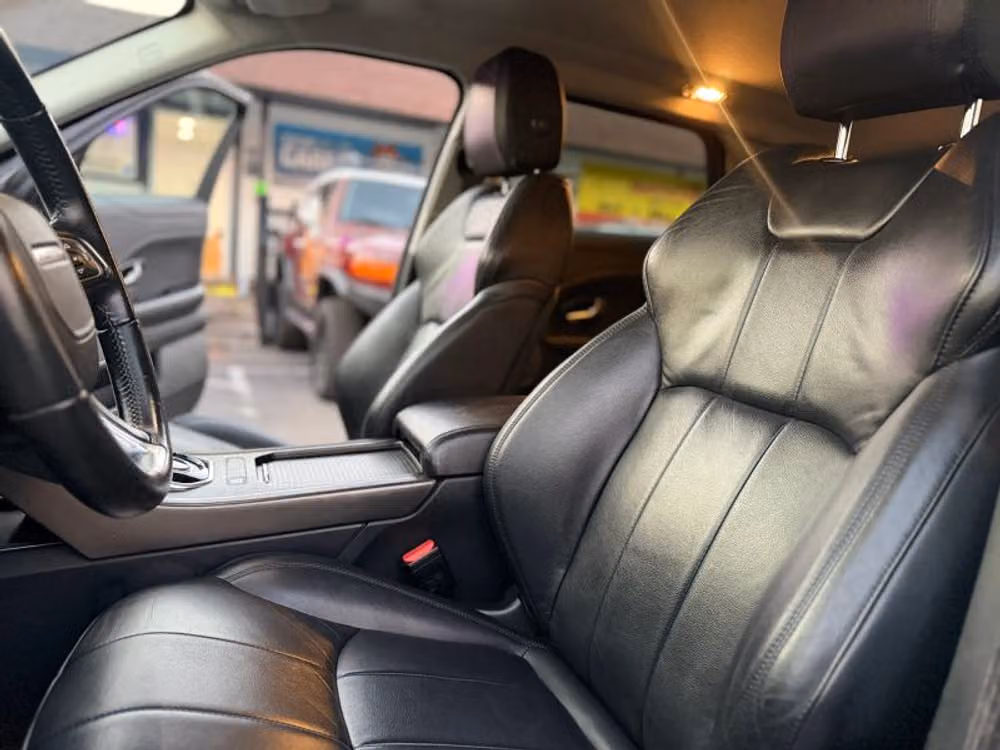 2018 Land Rover Range Rover Evoque SE Image 29