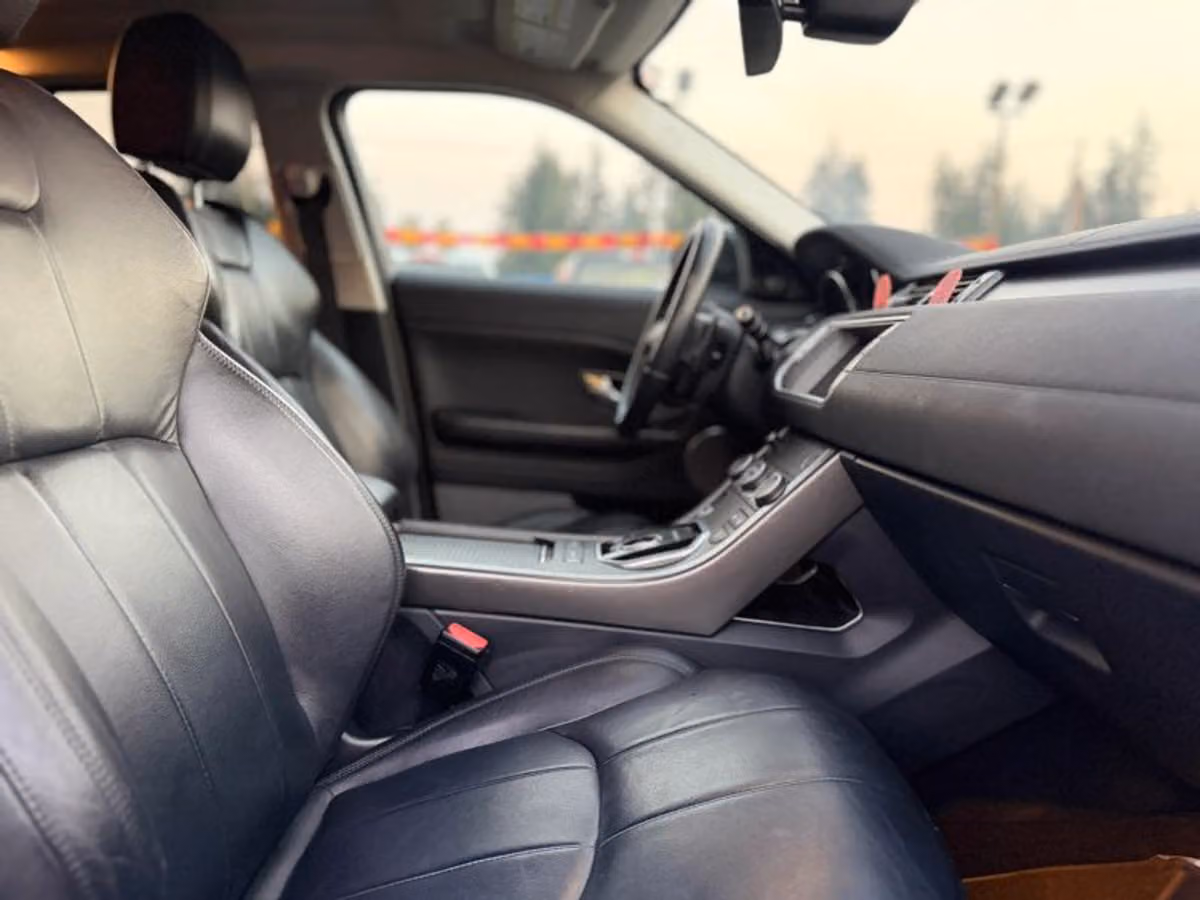 2018 Land Rover Range Rover Evoque SE Image 13