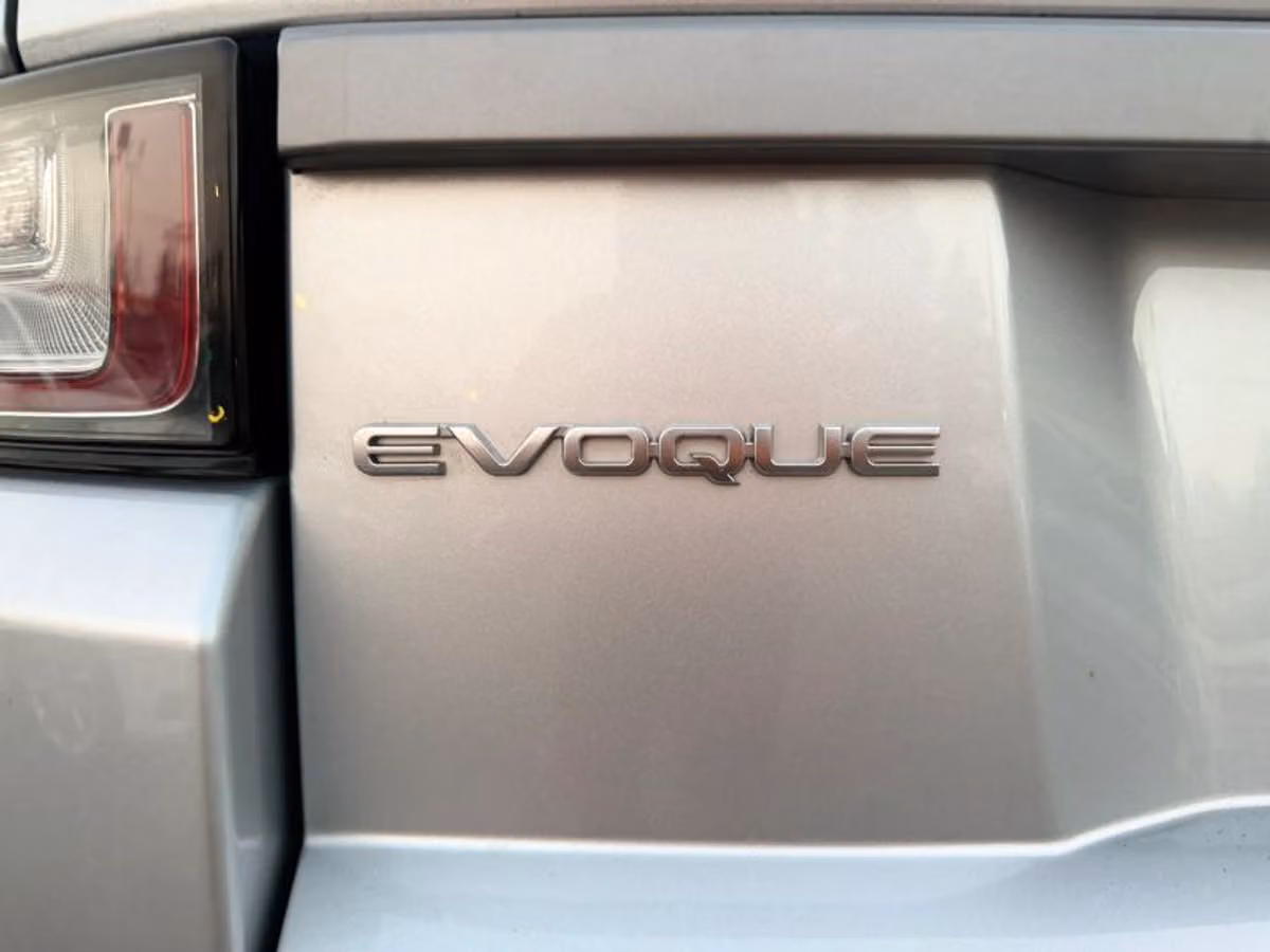 2018 Land Rover Range Rover Evoque SE Image 22