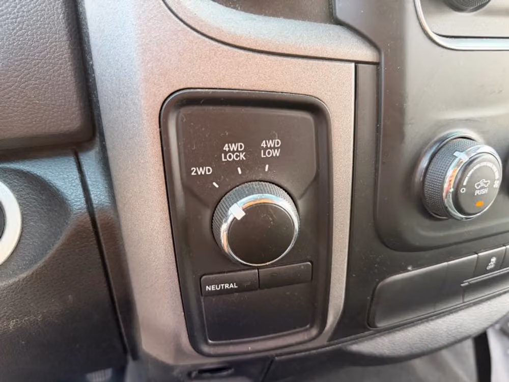 2016 Ram 1500 Tradesman Crew Cab Image 34