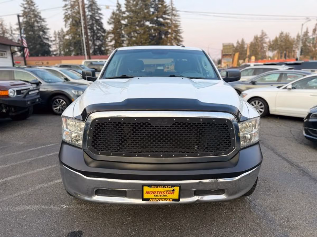 2016 Ram 1500 Tradesman Crew Cab Image 9