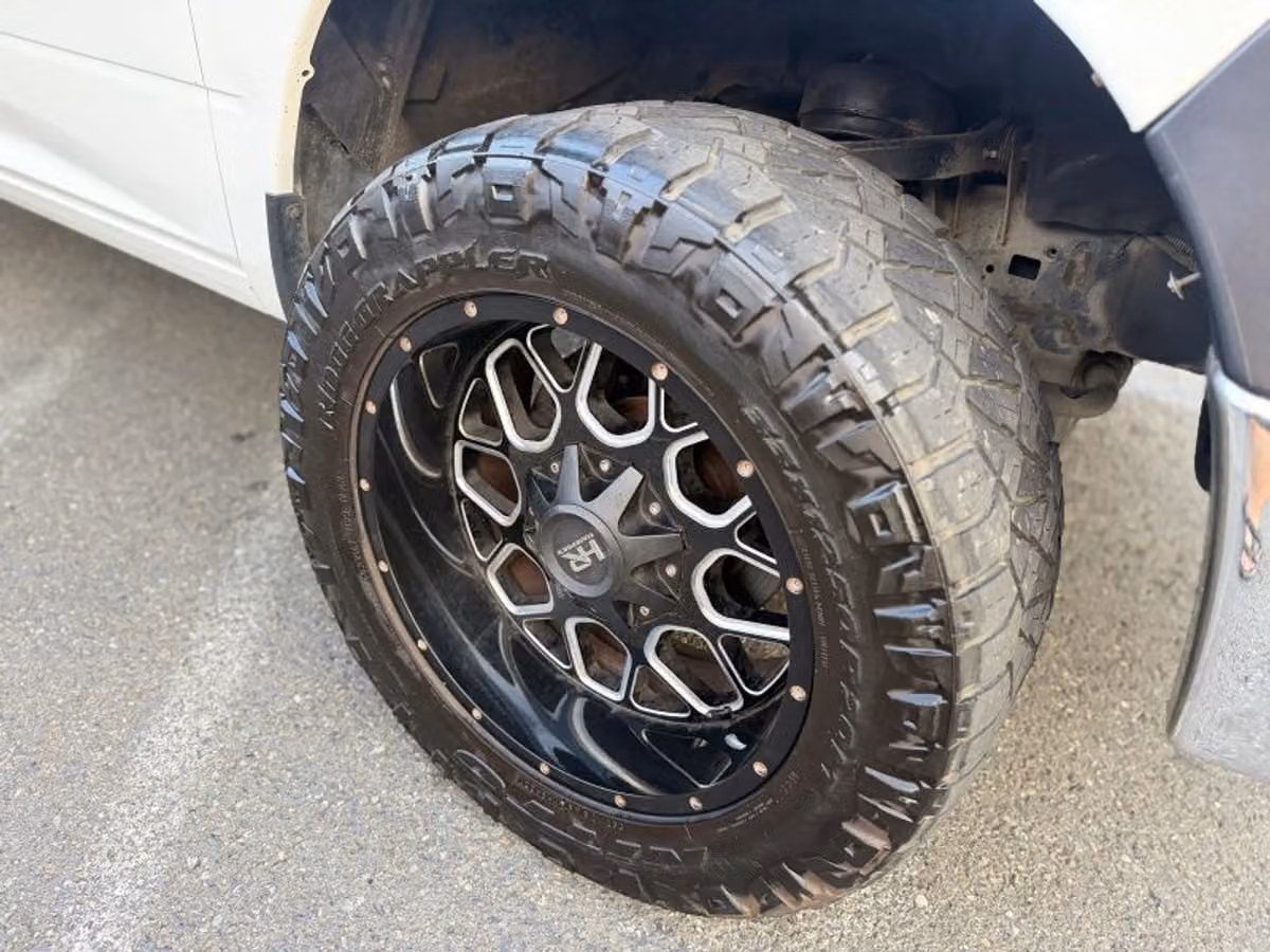 2016 Ram 1500 Tradesman Crew Cab Image 11