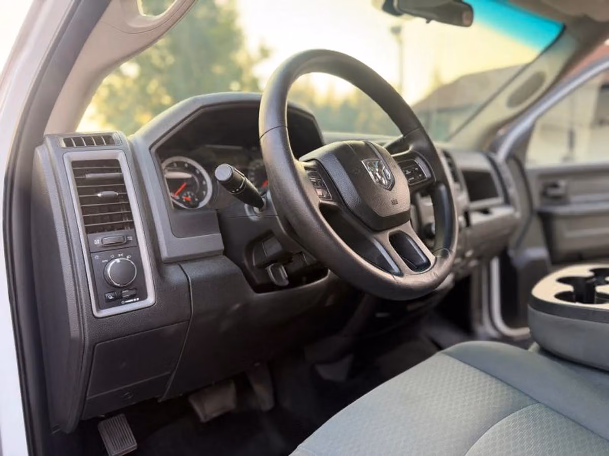 2016 Ram 1500 Tradesman Crew Cab Image 31