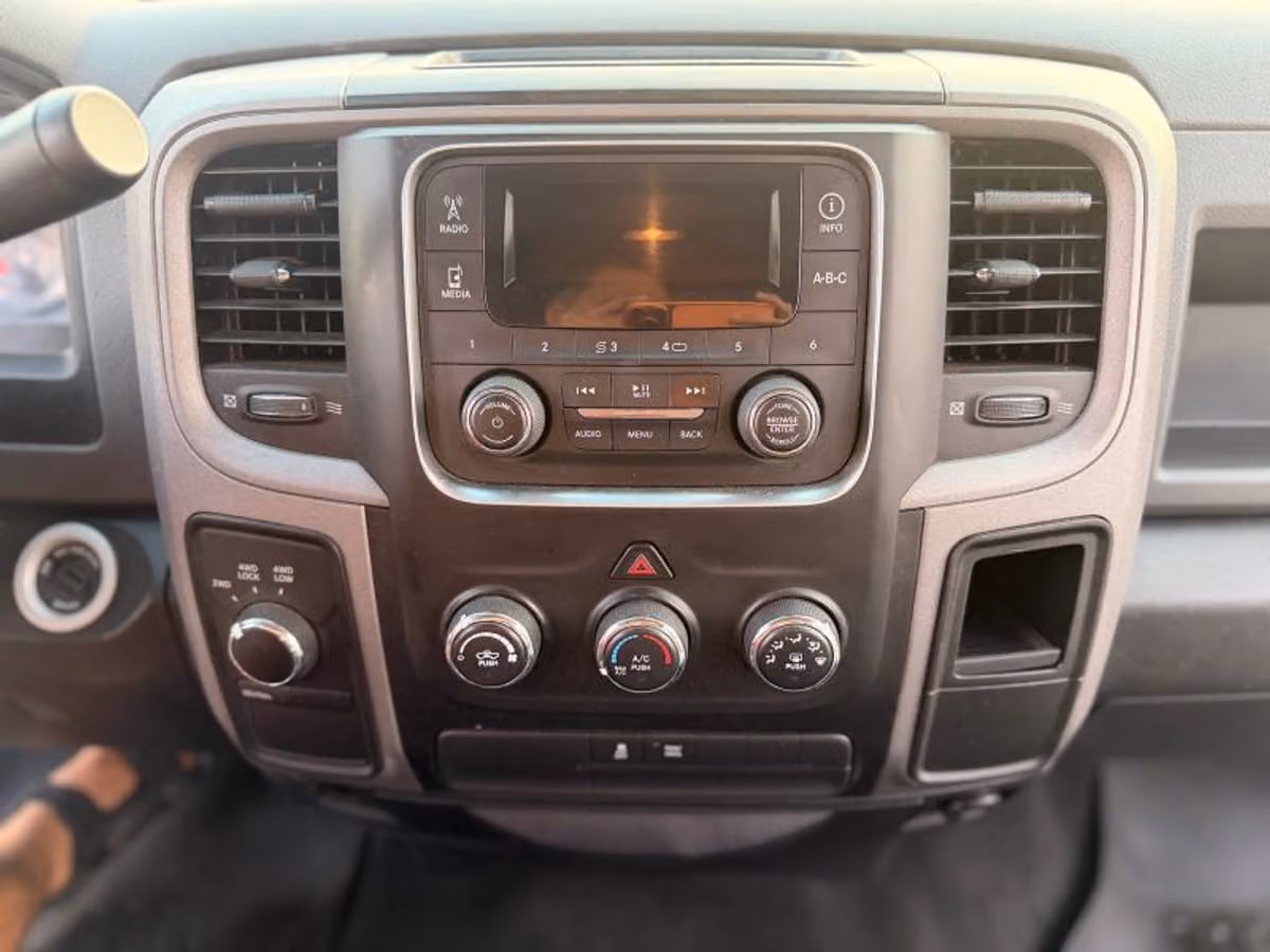 2016 Ram 1500 Tradesman Crew Cab Image 33