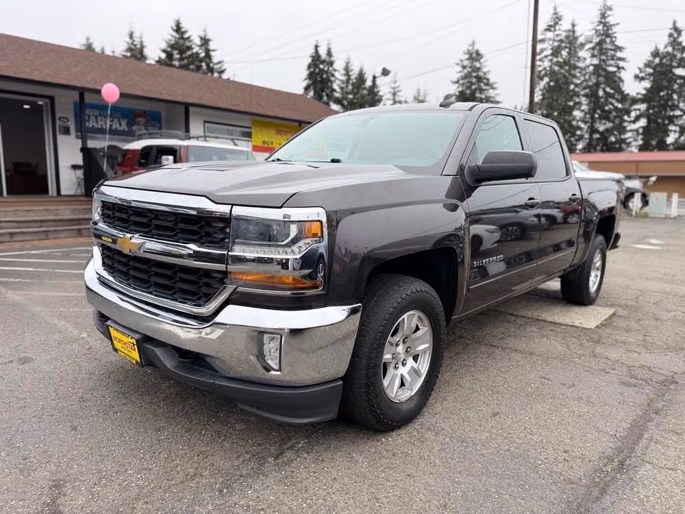 2016 Chevrolet Silverado 1500 LT Crew Cab Image 1
