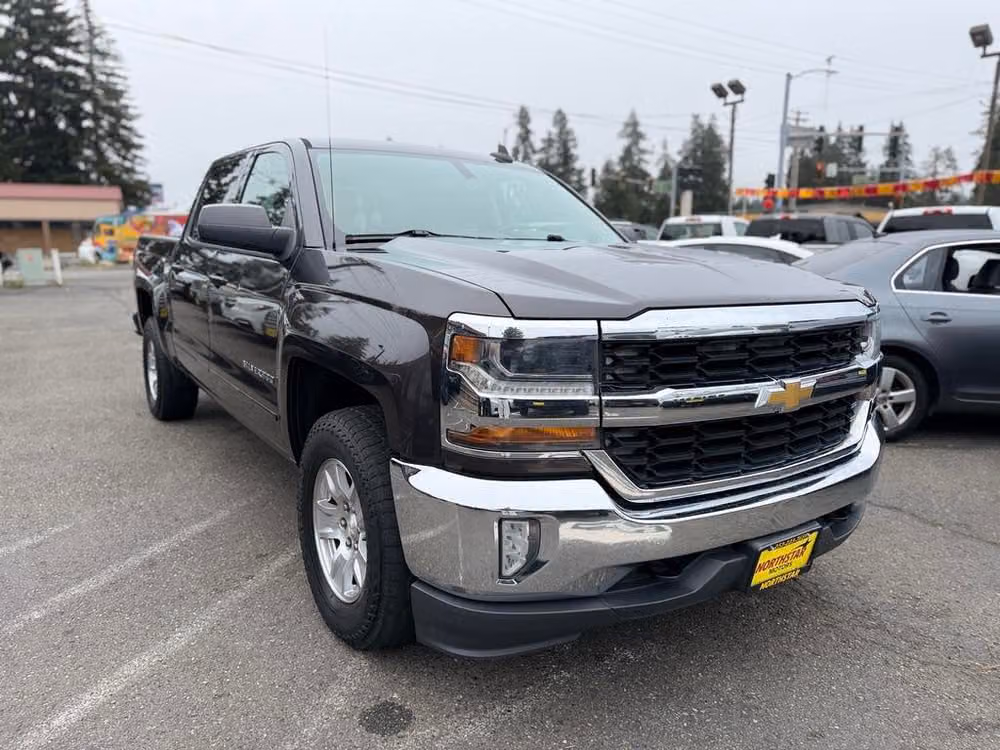 2016 Chevrolet Silverado 1500 LT Crew Cab Image 7