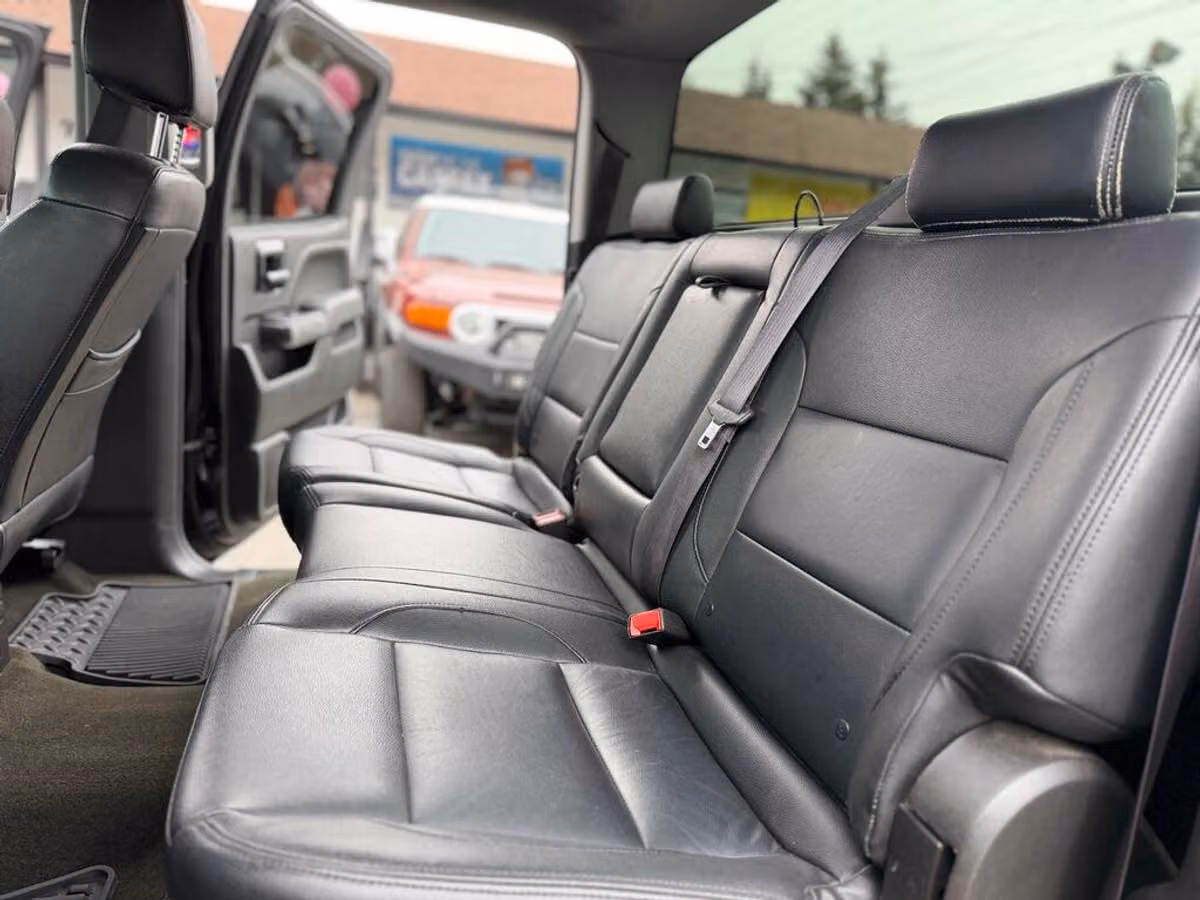 2016 Chevrolet Silverado 1500 LT Crew Cab Image 28