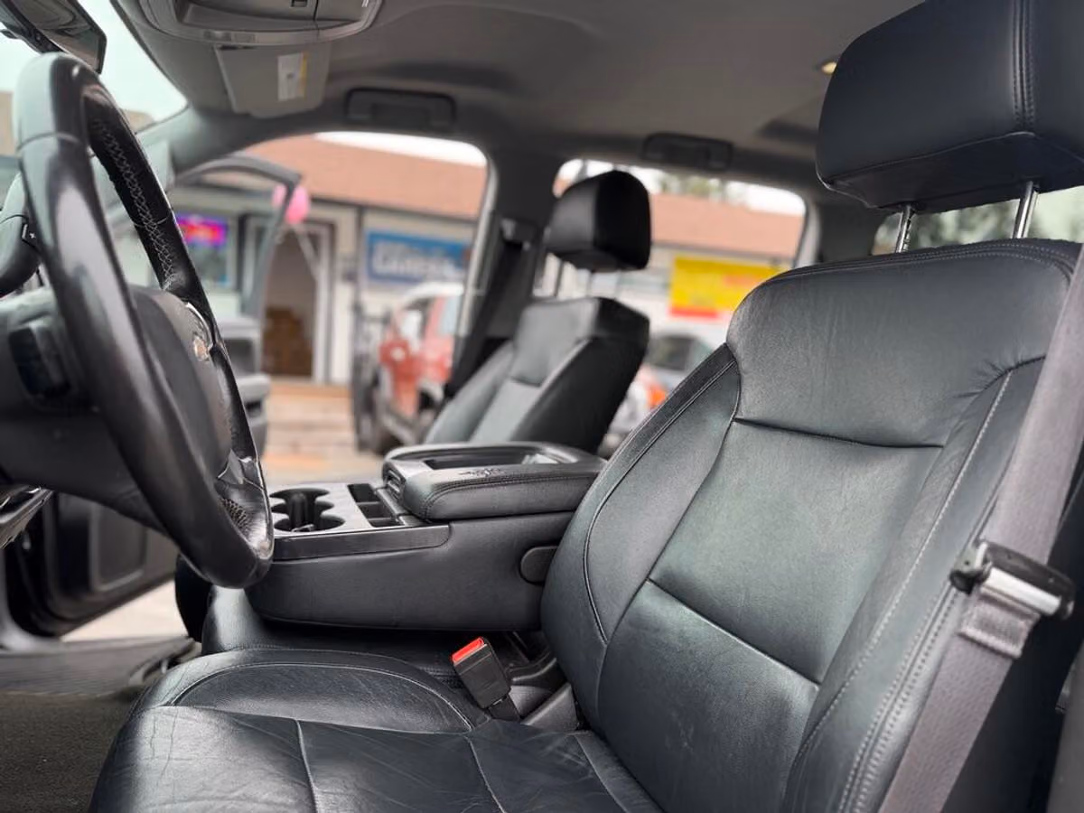 2016 Chevrolet Silverado 1500 LT Crew Cab Image 33