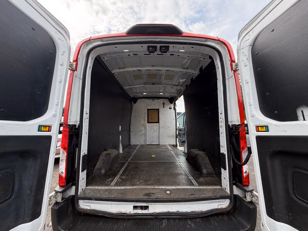 2018 Ford Transit 250 Cargo Image 21