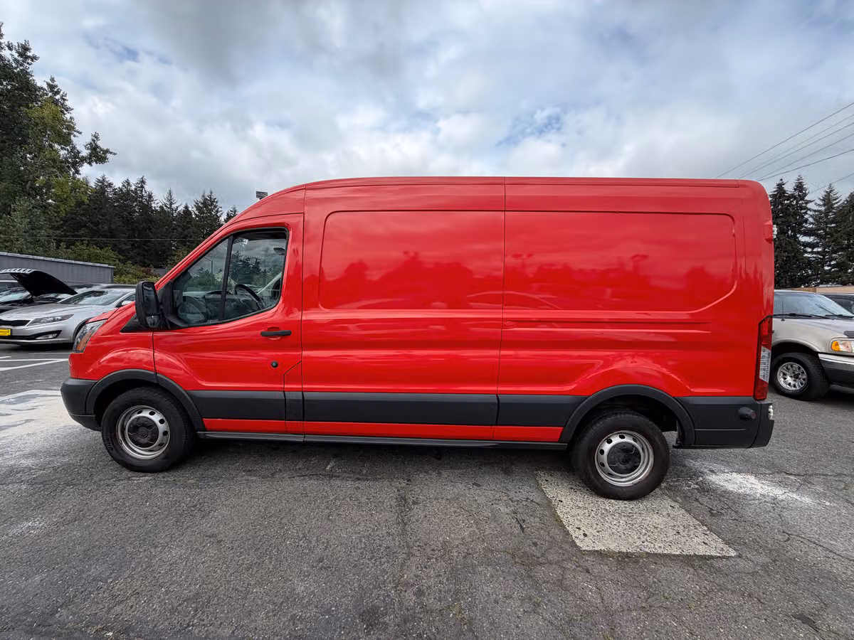 2018 Ford Transit 250 Cargo Image 2