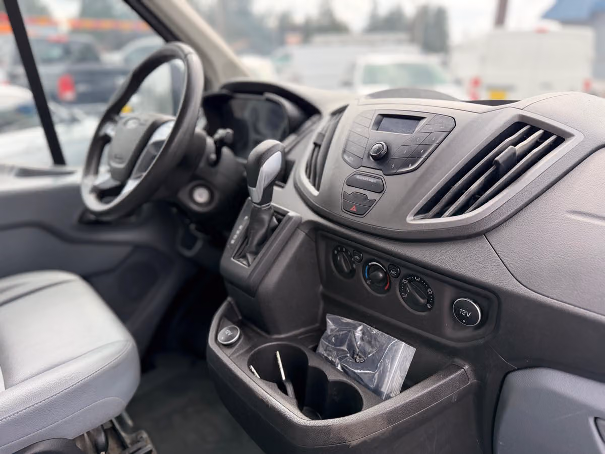 2018 Ford Transit 250 Cargo Image 11