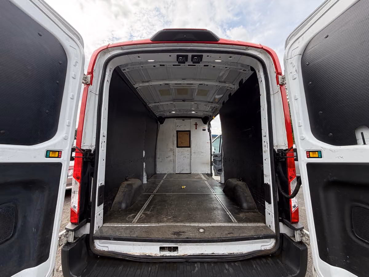 2018 Ford Transit 250 Cargo Image 21