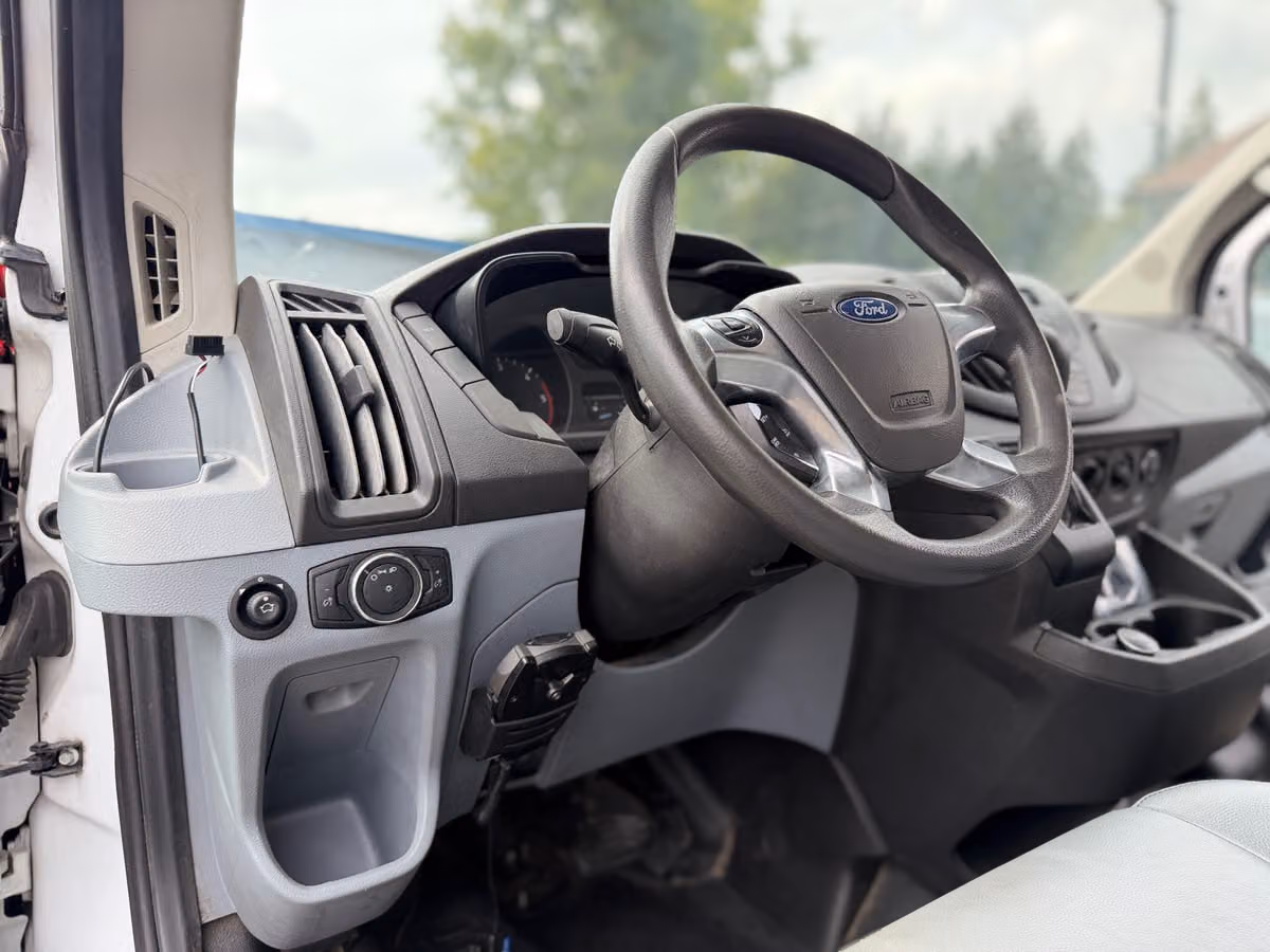 2018 Ford Transit 250 Cargo Image 28
