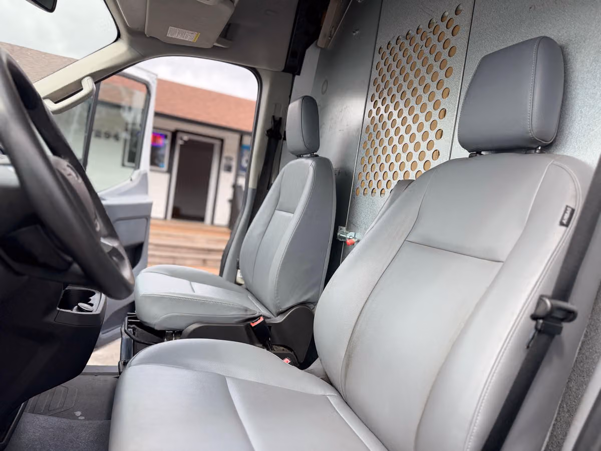 2018 Ford Transit 250 Cargo Image 30
