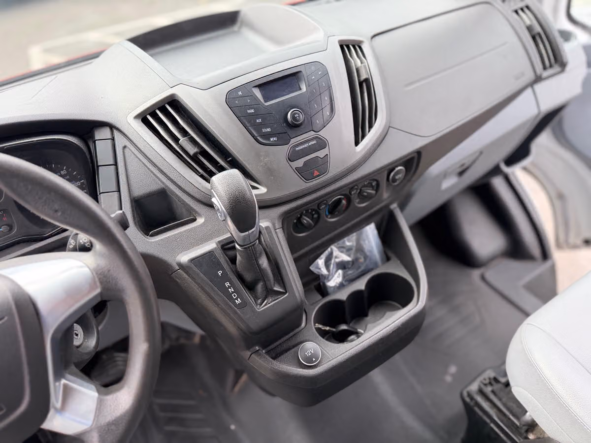 2018 Ford Transit 250 Cargo Image 31