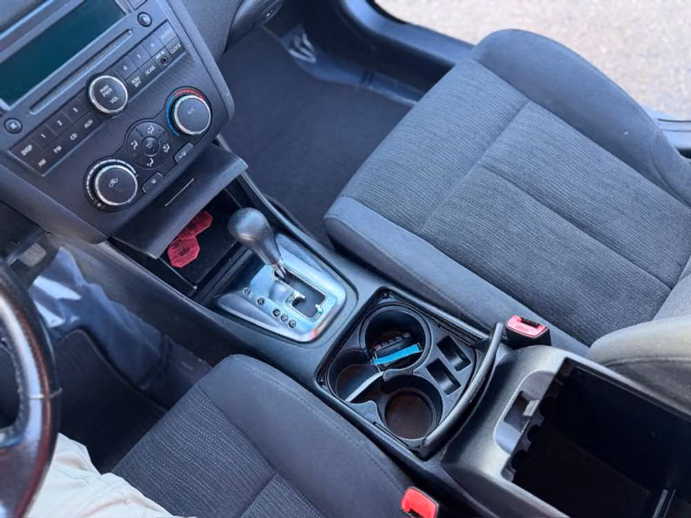 2010 Nissan Altima 2.5 S Sedan 4D Image 29