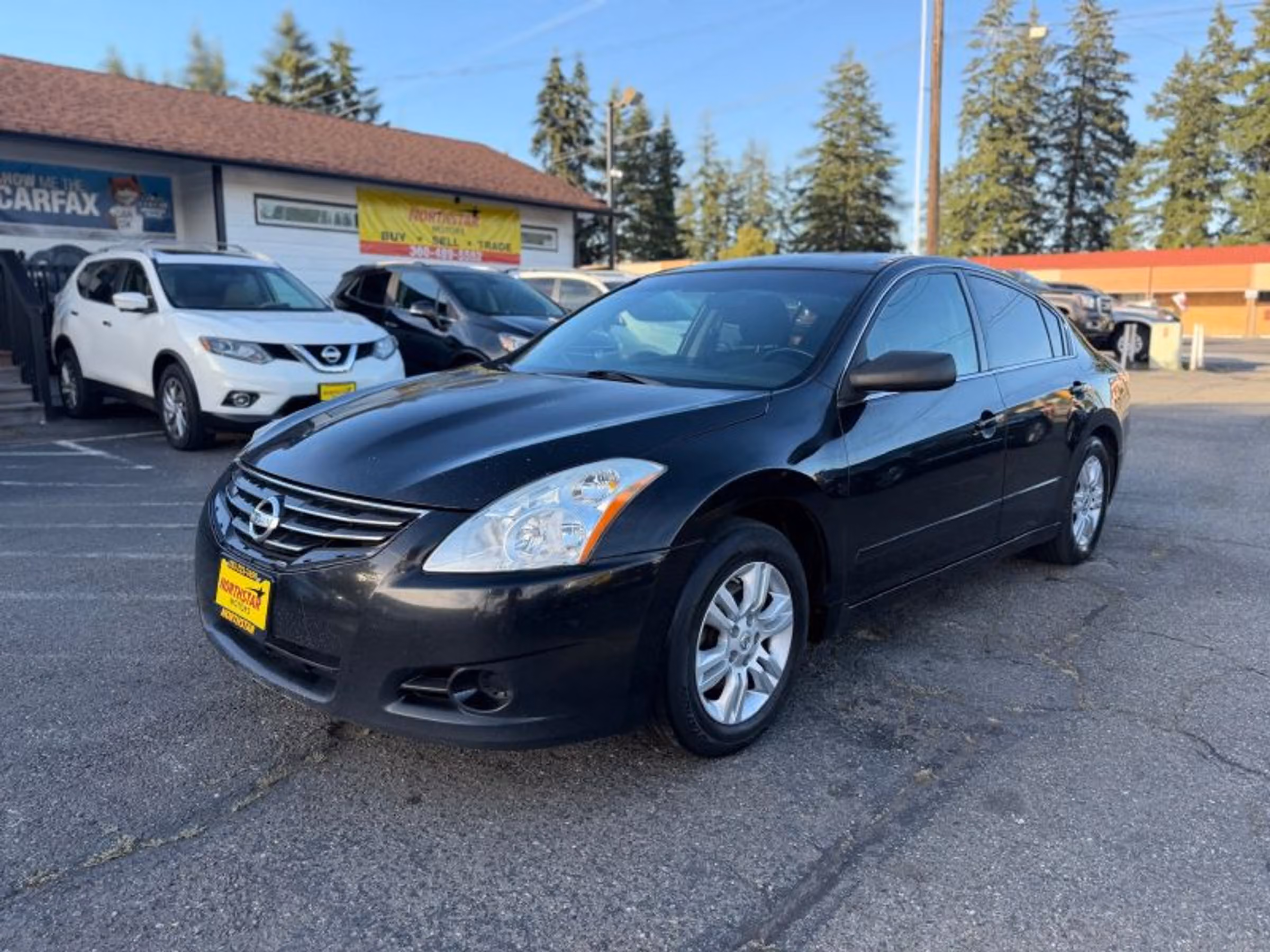 2010 Nissan Altima 2.5 S Sedan 4D Image 1