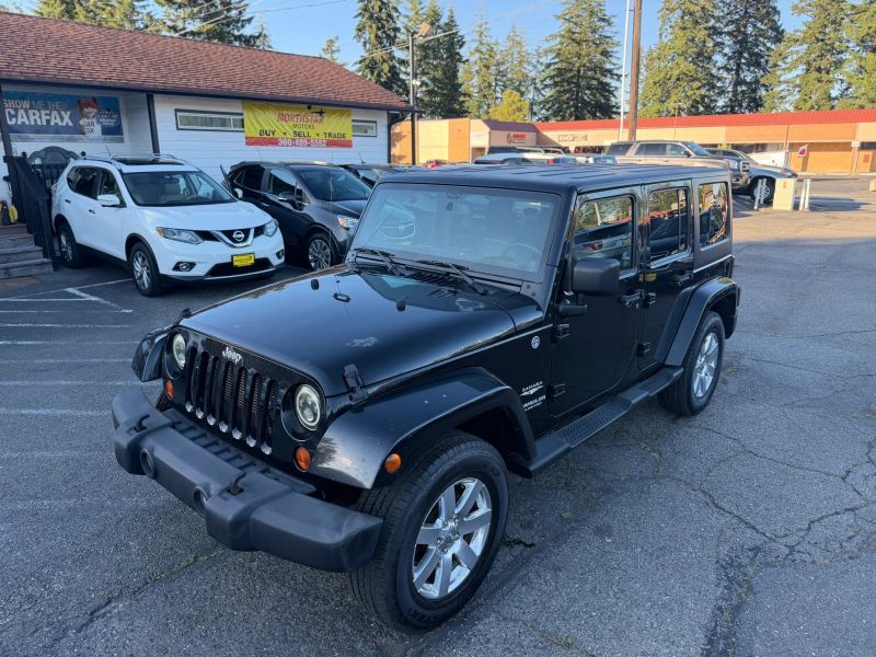2013 Jeep Wrangler Unlimited Sahara 4WD