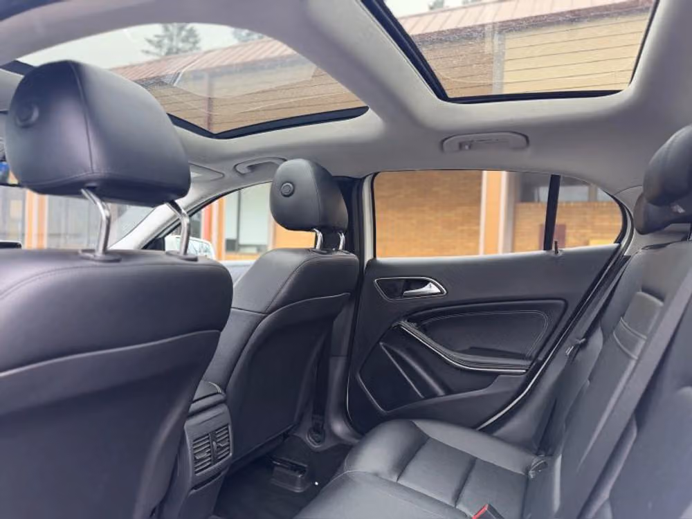 2015 Mercedes-Benz GLA GLA 250 4MATIC Image 24