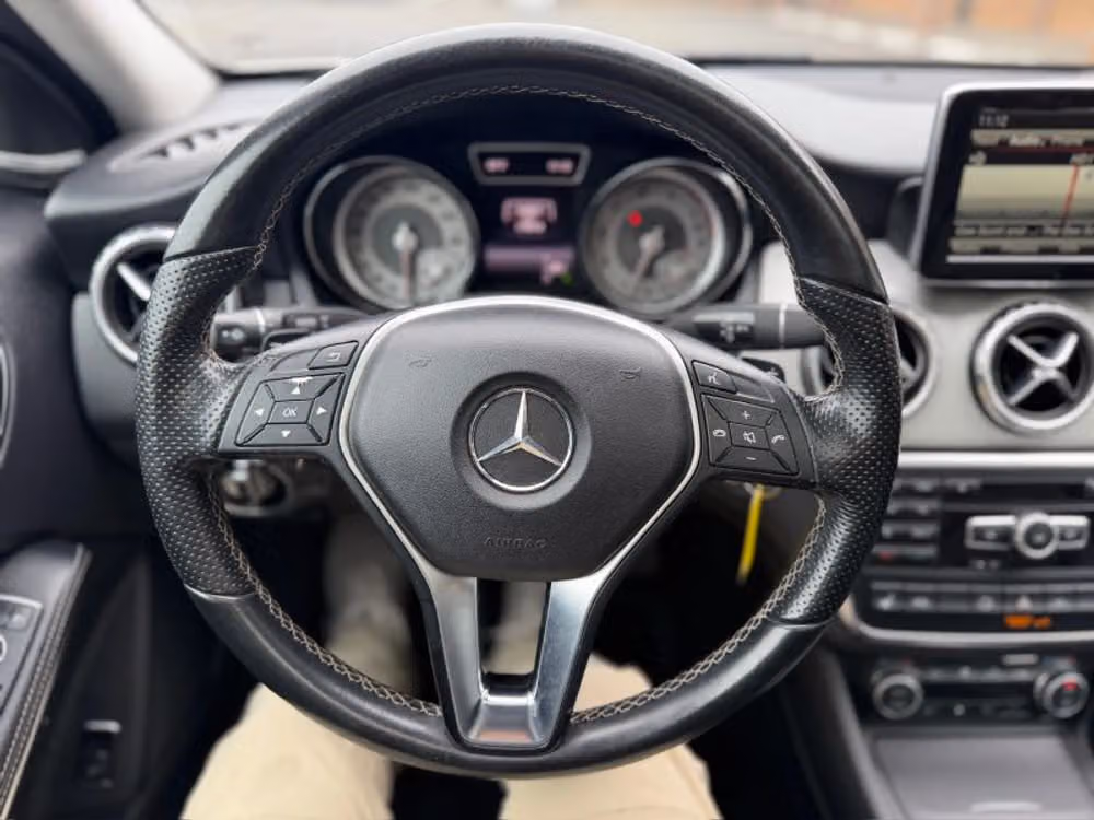 2015 Mercedes-Benz GLA GLA 250 4MATIC Image 37