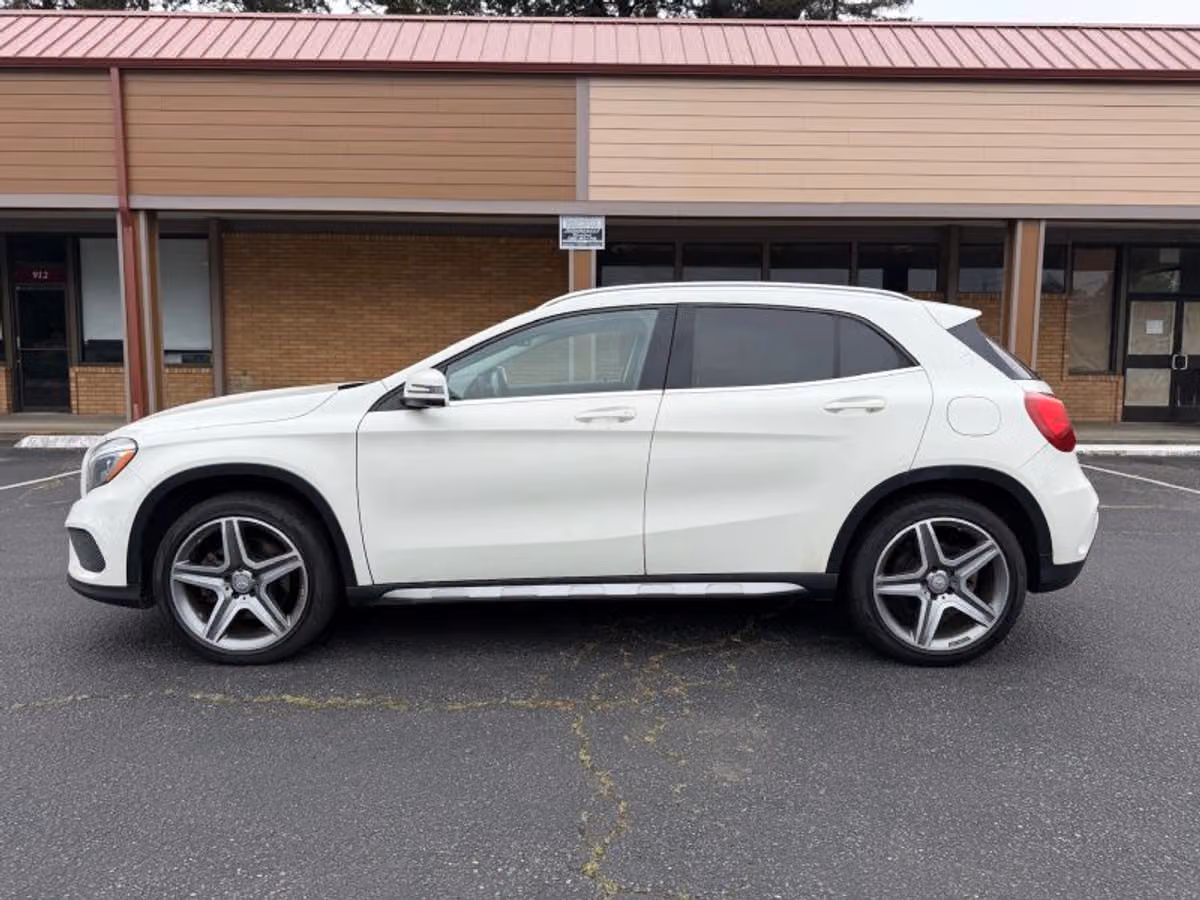 2015 Mercedes-Benz GLA GLA 250 4MATIC Image 3