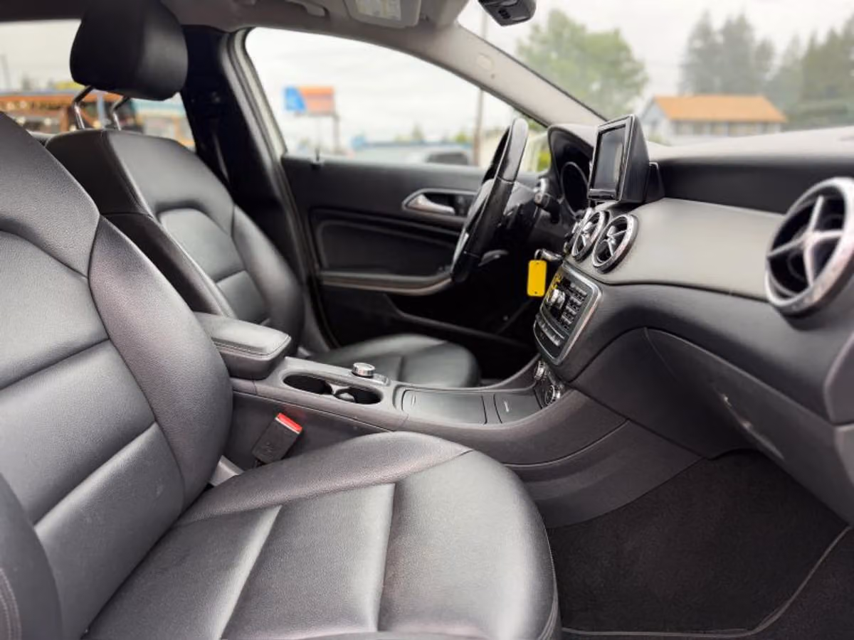 2015 Mercedes-Benz GLA GLA 250 4MATIC Image 13
