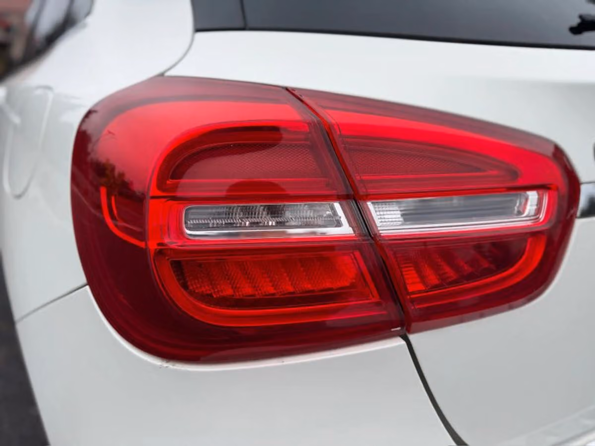 2015 Mercedes-Benz GLA GLA 250 4MATIC Image 44