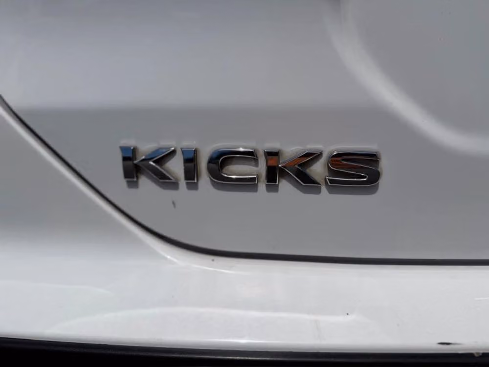 2023 Nissan Kicks S Crossover Image 21