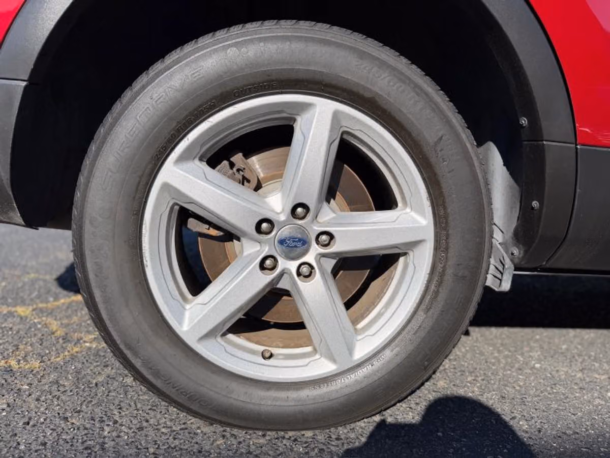2017 Ford Explorer XLT Image 22