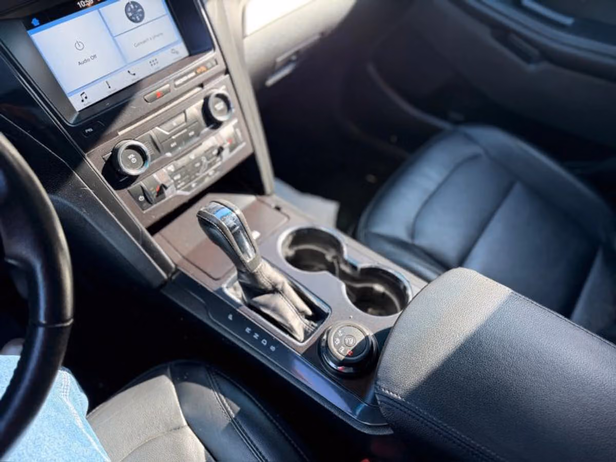 2017 Ford Explorer XLT Image 36