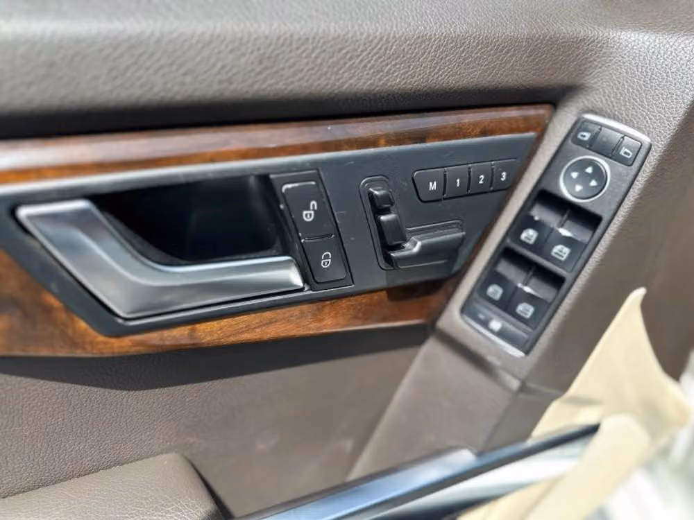 2014 Mercedes-Benz GLK GLK 250 BlueTEC Image 28