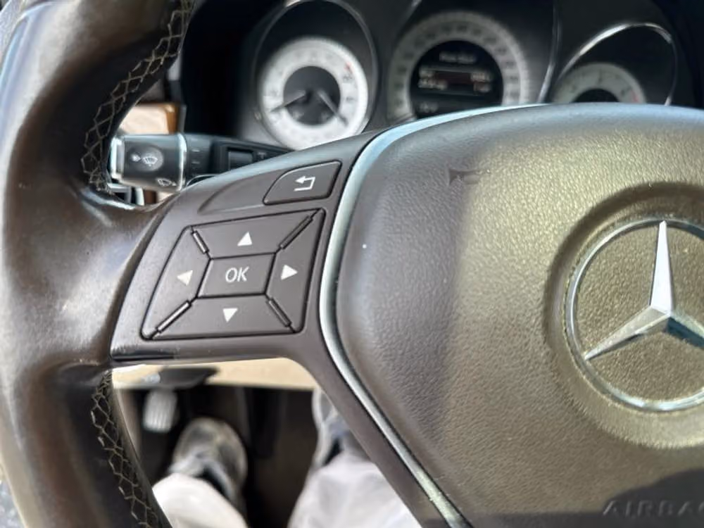2014 Mercedes-Benz GLK GLK 250 BlueTEC Image 38
