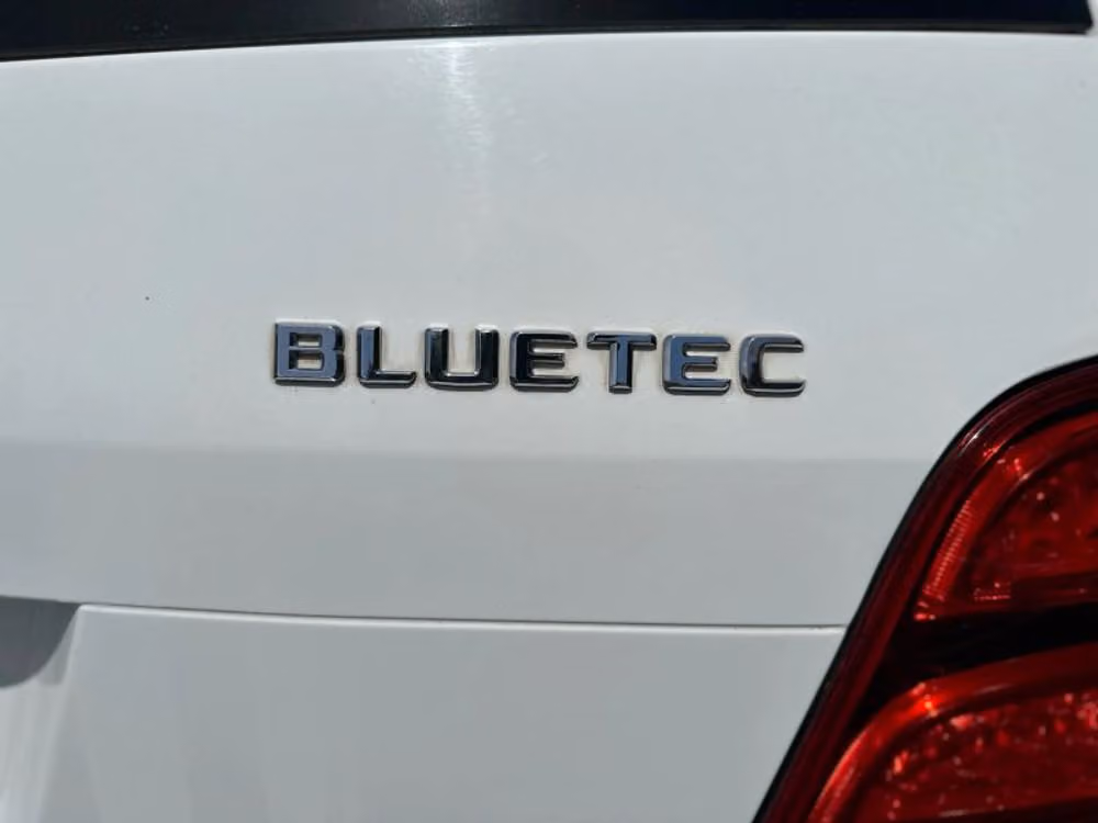 2014 Mercedes-Benz GLK GLK 250 BlueTEC Image 24