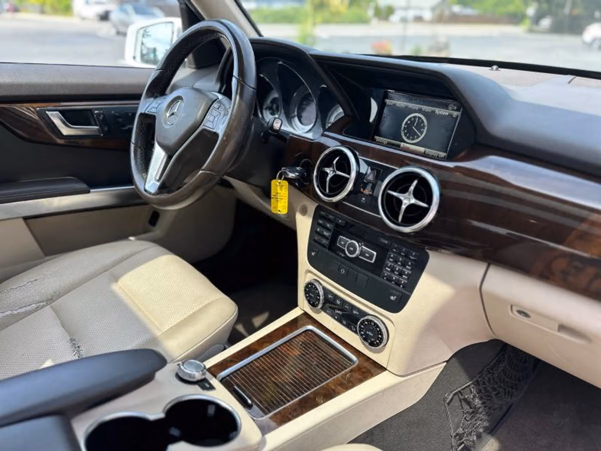 2014 Mercedes-Benz GLK GLK 250 BlueTEC Image 12