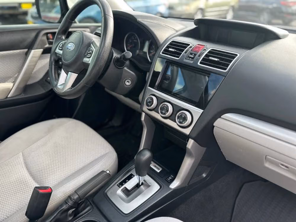 2017 Subaru Forester 2.5i Premium Crossover Image 11