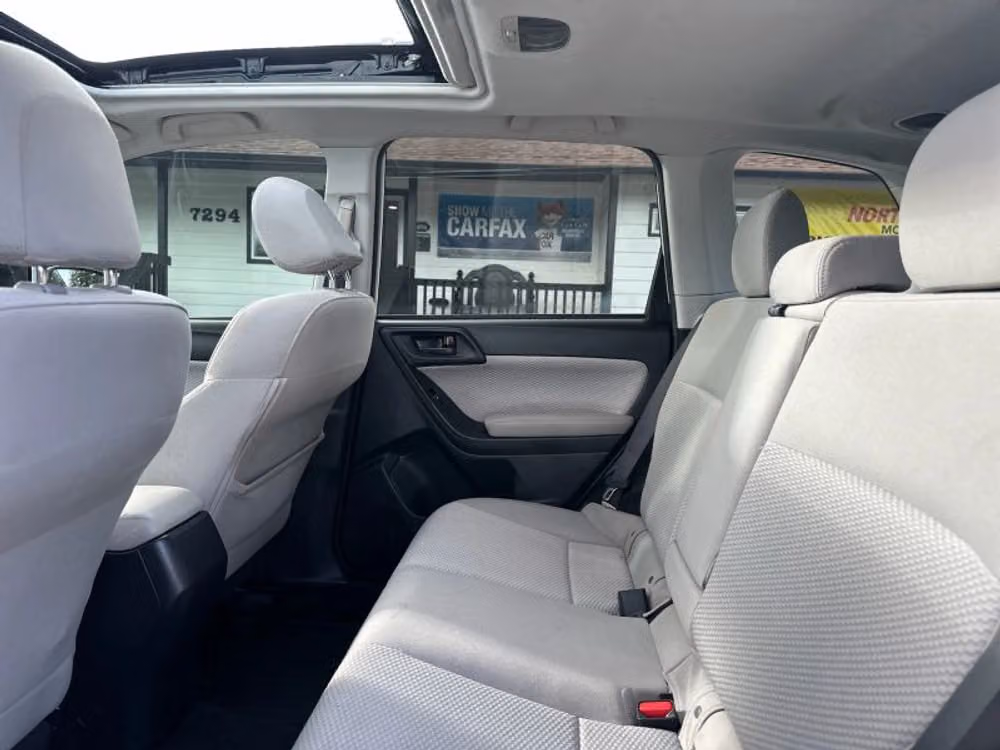 2017 Subaru Forester 2.5i Premium Crossover Image 23