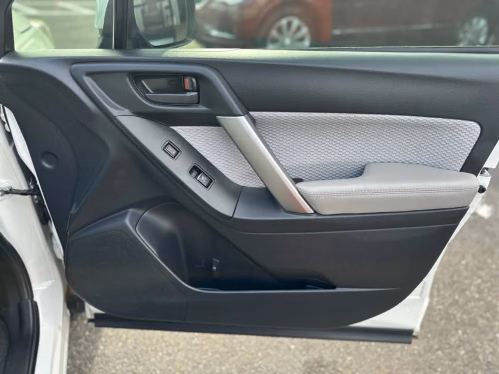 2017 Subaru Forester 2.5i Premium Crossover Image 14