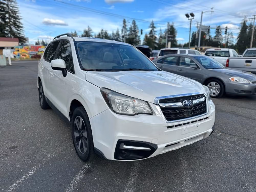 2017 Subaru Forester 2.5i Premium Crossover Image 9