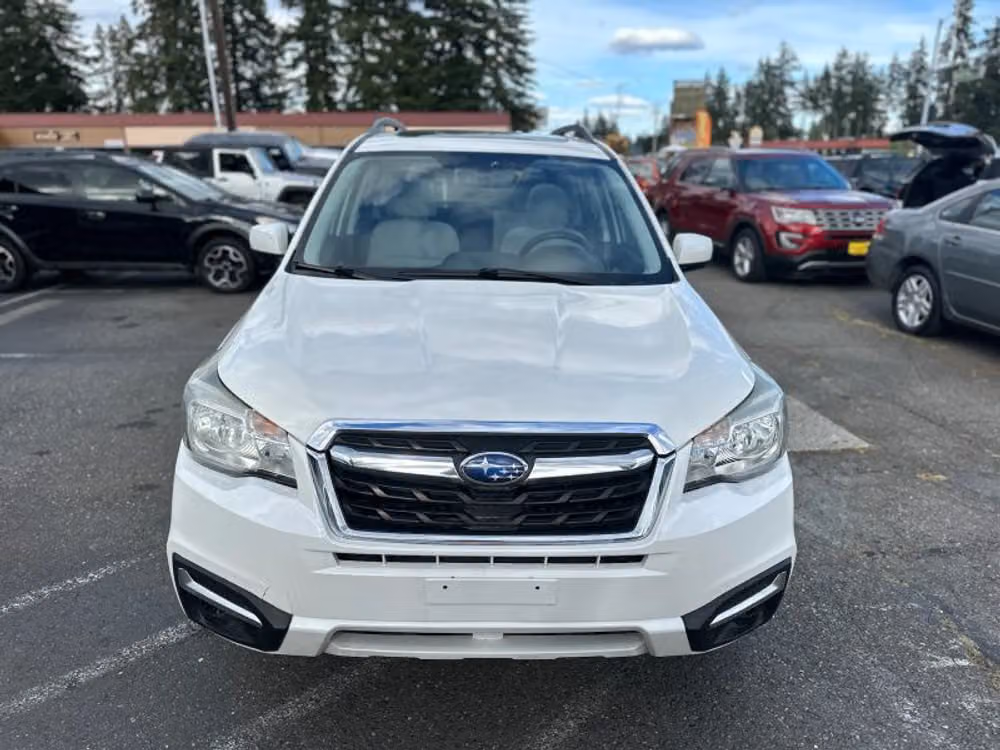 2017 Subaru Forester 2.5i Premium Crossover Image 10