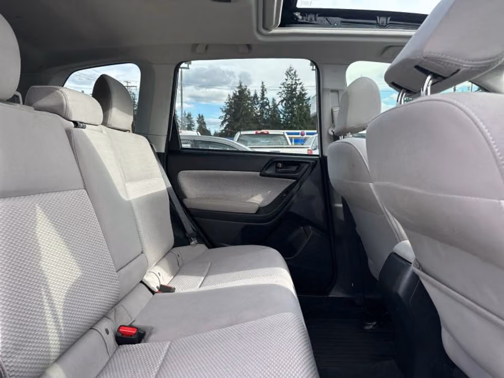 2017 Subaru Forester 2.5i Premium Crossover Image 15