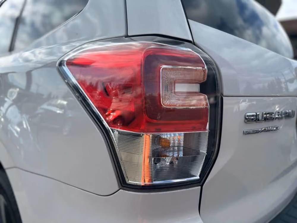 2017 Subaru Forester 2.5i Premium Crossover Image 46
