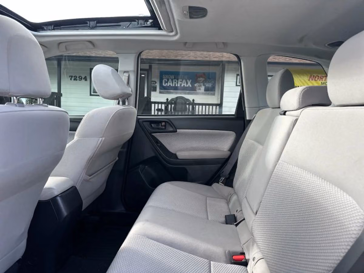 2017 Subaru Forester 2.5i Premium Crossover Image 23