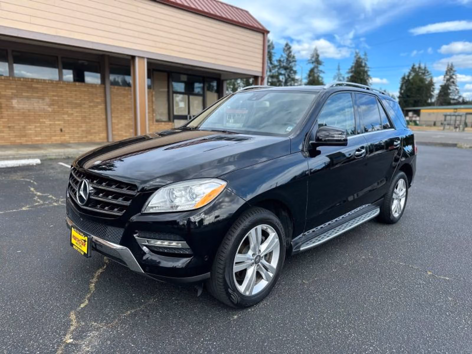 2015 Mercedes-Benz M-Class ML 250 BlueTEC Upper Image 1