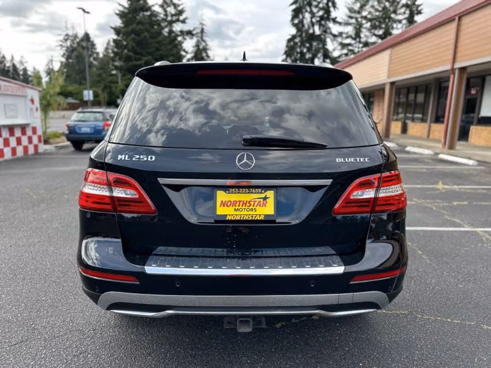 2015 Mercedes-Benz M-Class ML 250 BlueTEC Image 6