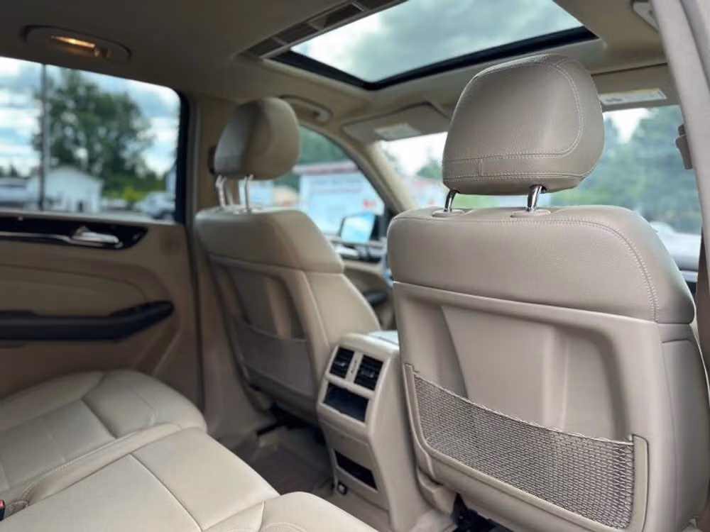 2015 Mercedes-Benz M-Class ML 250 BlueTEC Image 18