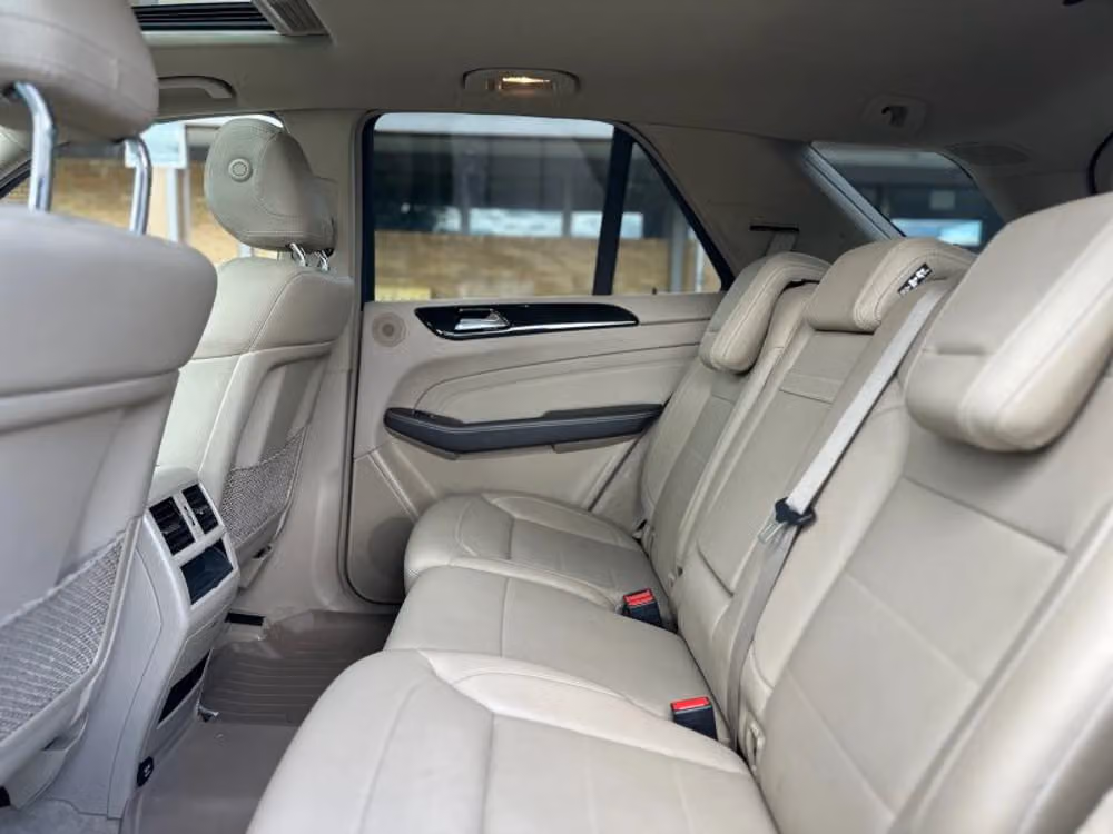 2015 Mercedes-Benz M-Class ML 250 BlueTEC Image 25